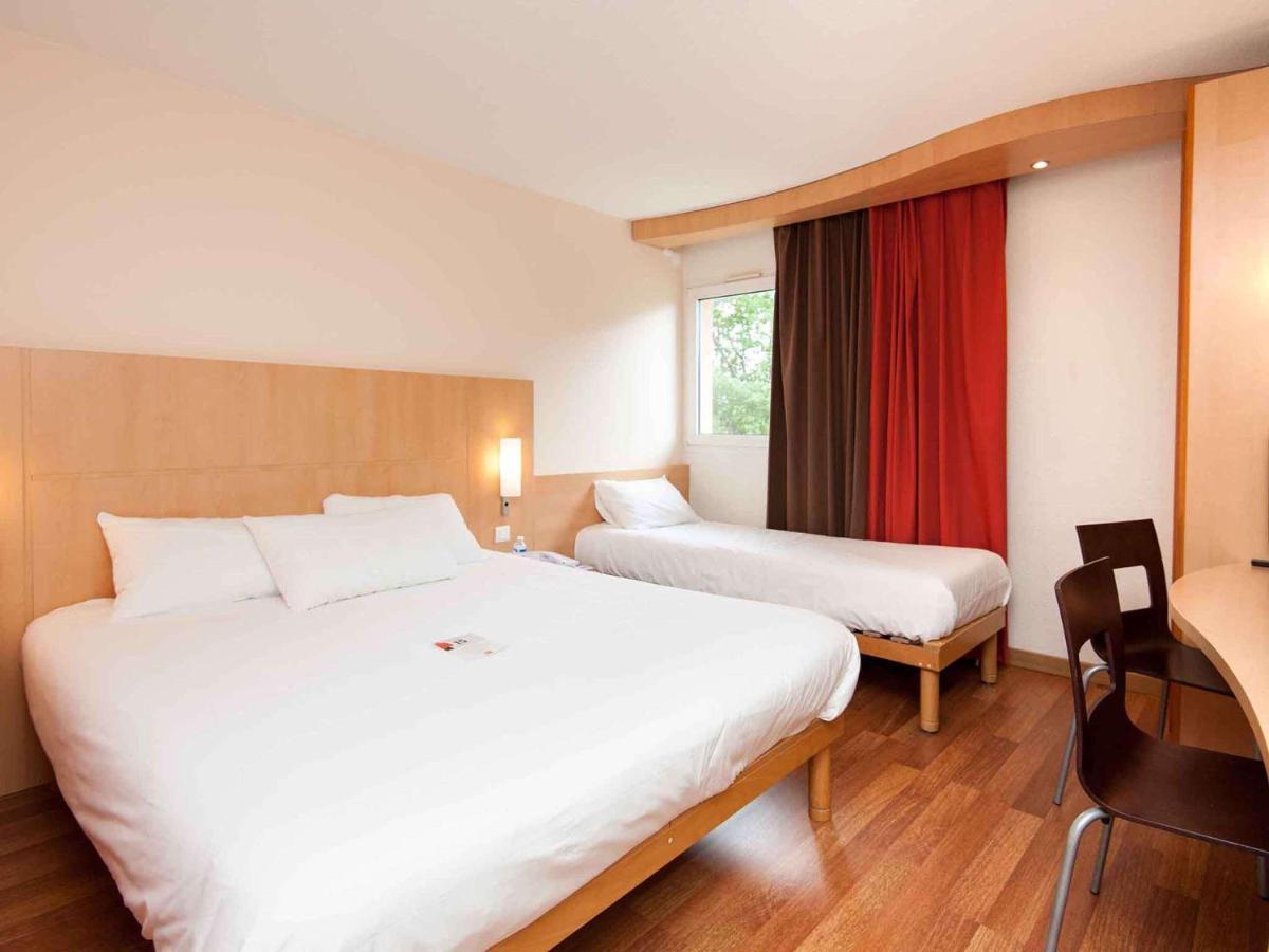 Ibis Avallon Magny  Exterior foto