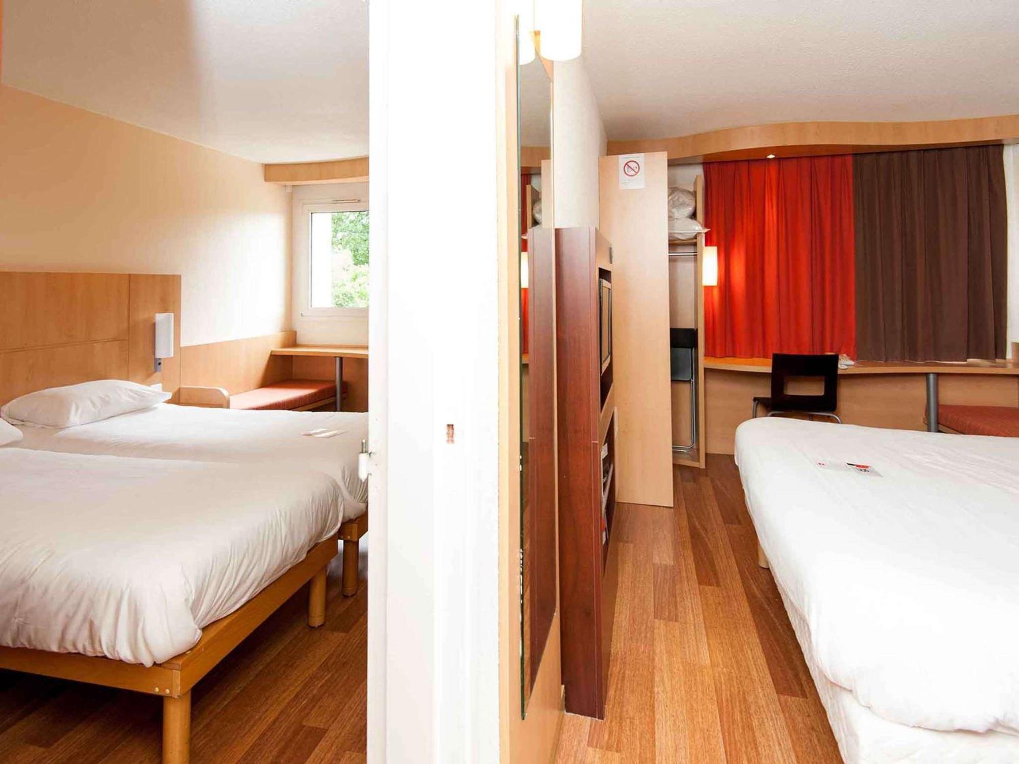 Ibis Avallon Magny  Exterior foto