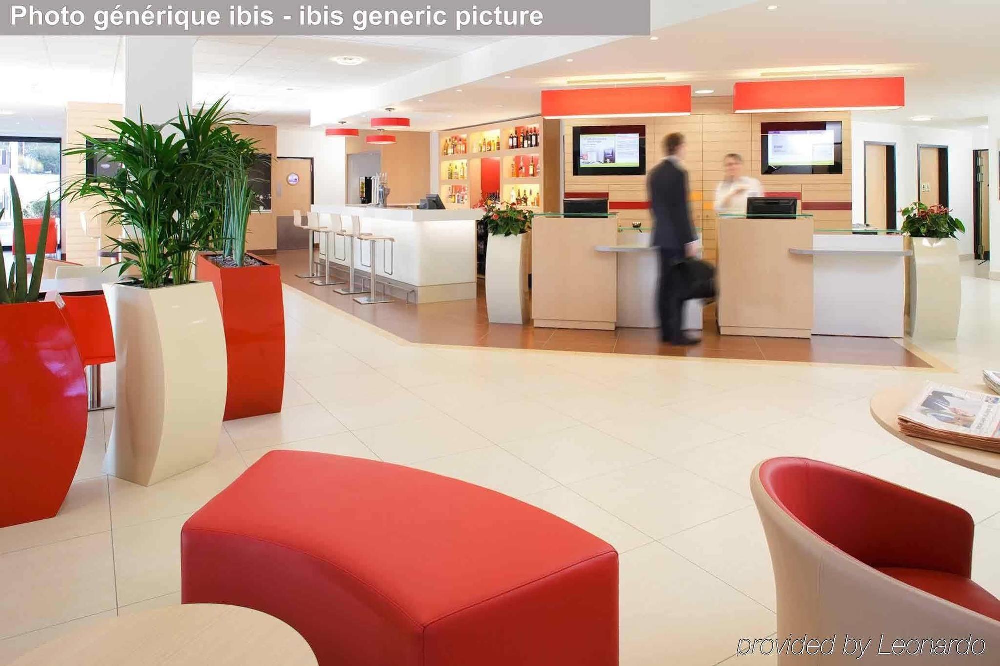 Ibis Avallon Magny  Exterior foto
